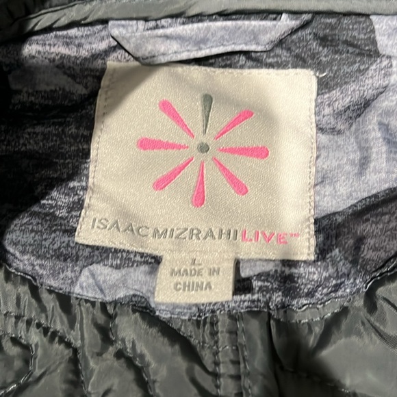 Isaac Mizrahi Live jacket size large black camo - Picture 3 of 6